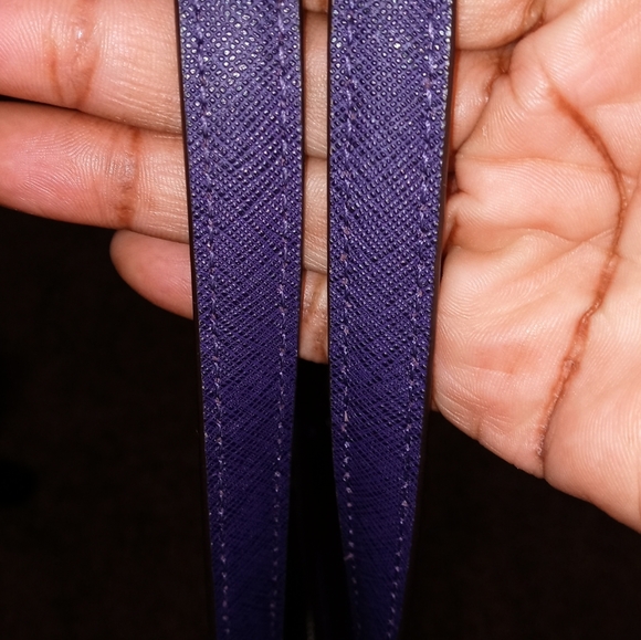 ((SOLD)) AUTHENTIC MICHAEL KORS PURSE & WALLET SET - Picture 13 of 16